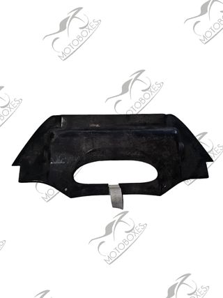 TAPA BAJO BATERIA KYMCO XCITING 500 CARBURACION 2005-2006